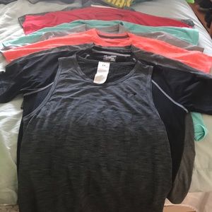 Under armour tee athletic tee shirt Lot